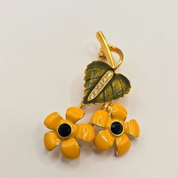 Vintage Joan Rivers Yellow Daisy Enamel Flowers Brooch - Picture 4 of 7